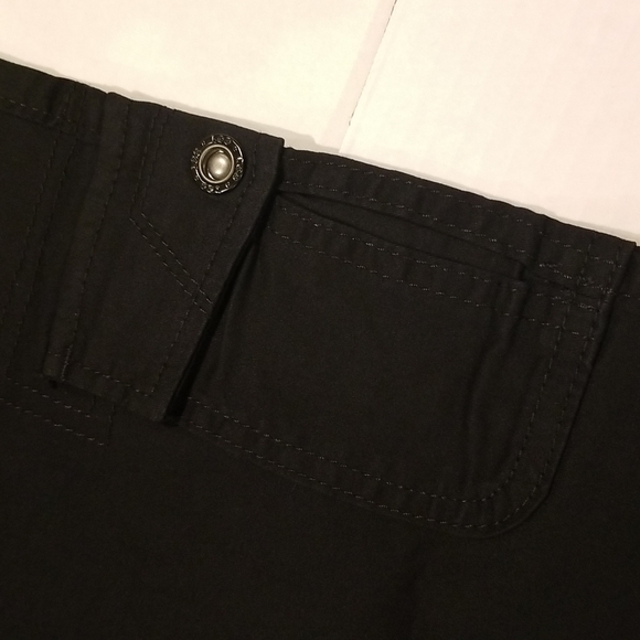 Lee Pants & Jumpsuits Lee Relaxed S8 Plus Fit Capri Pants Cotton